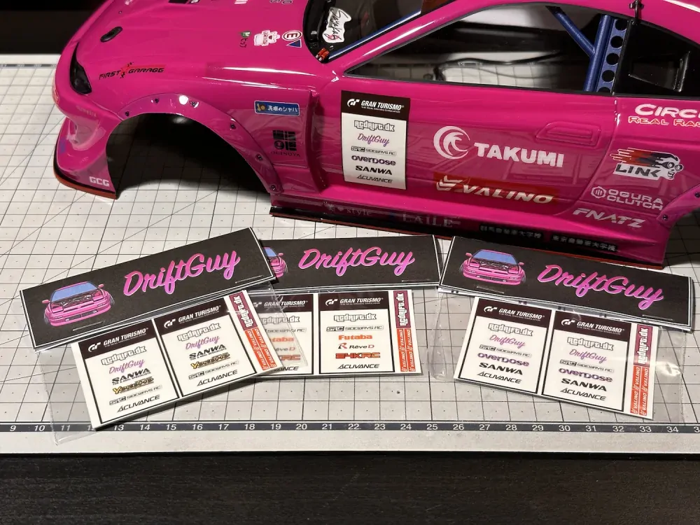 nálepka D1GP door sticker V2