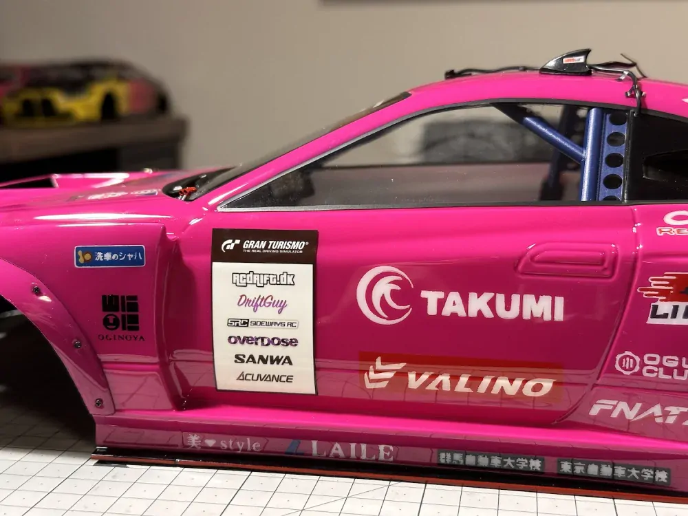nálepka D1GP door sticker V3